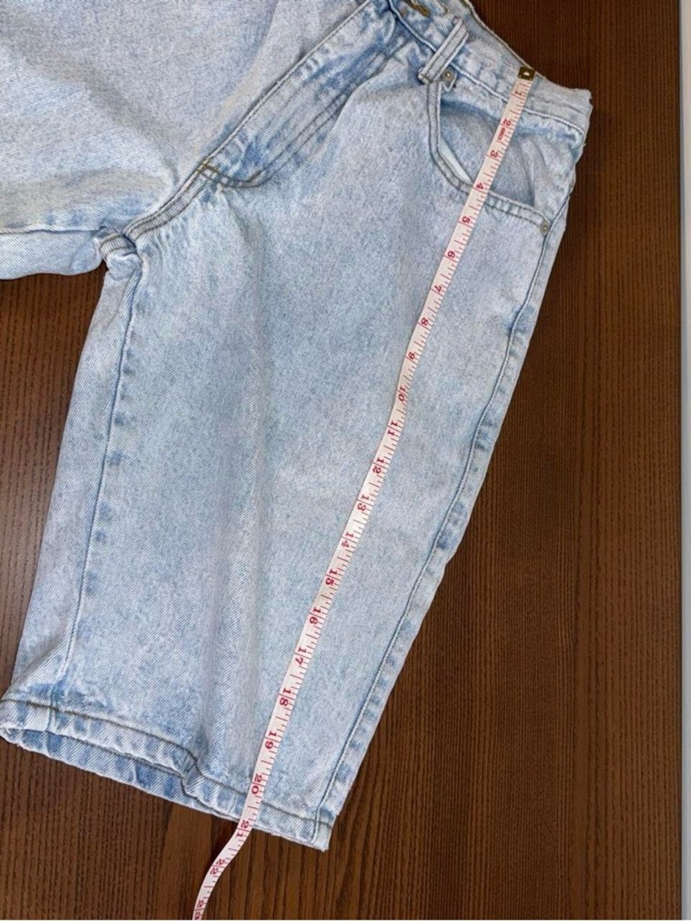 Vintage 90s Fluid Blues Light blue denim long baggy shorts - Picture 7 of 8